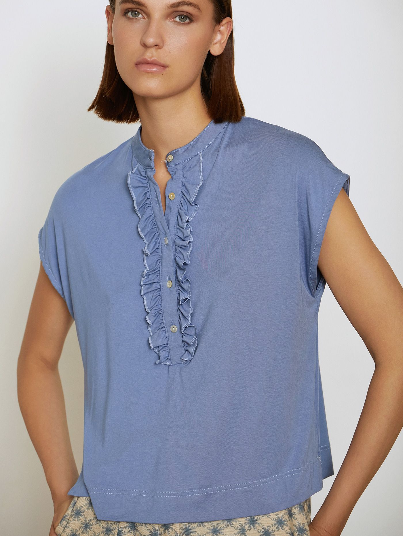 Camiseta Skatie Detalle Volante Negra