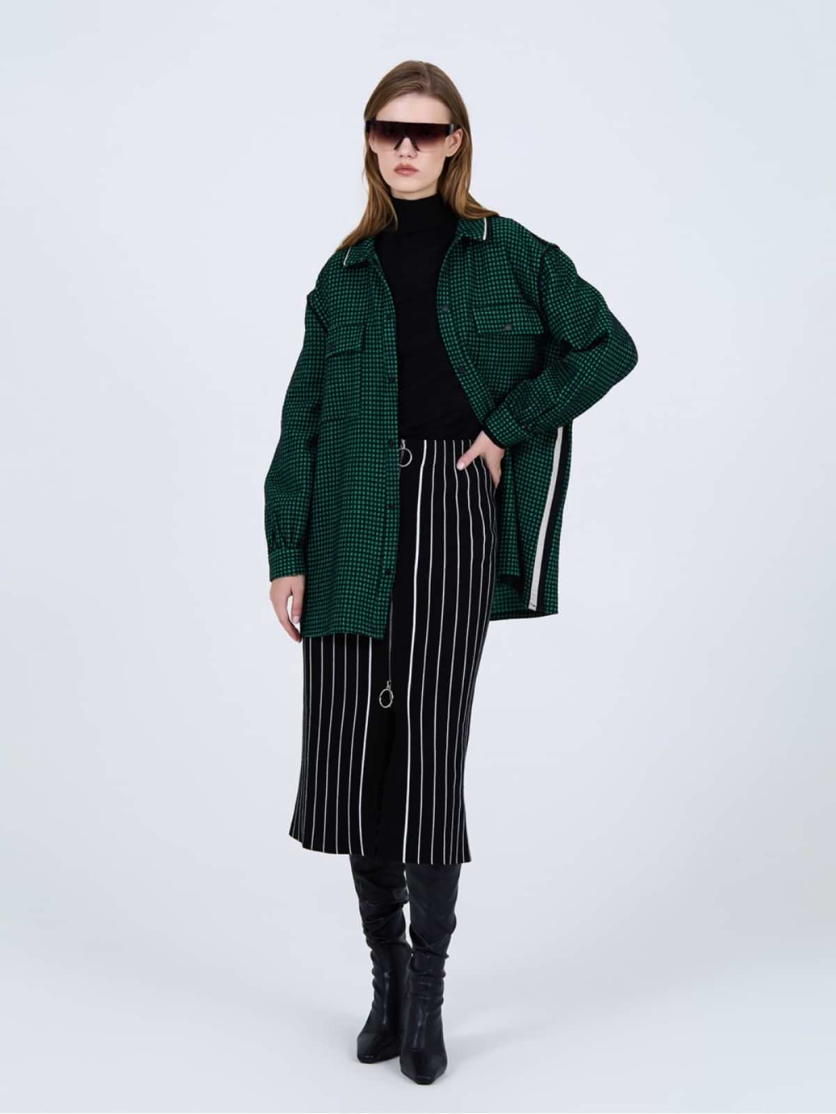 Falda midi animal print: Falda Midi Animal Print con Encaje | Estampado de Leopardo y Toque Sofisticado | Skatïe