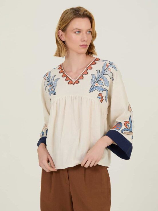 Blusa de Algodón Bordada Estilo Étnico